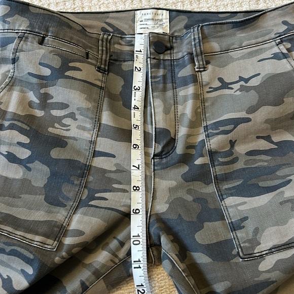 Fast Track Skinny Chino Capri
Pants In Human Nature Camo size 29 - Picture 16 of 16